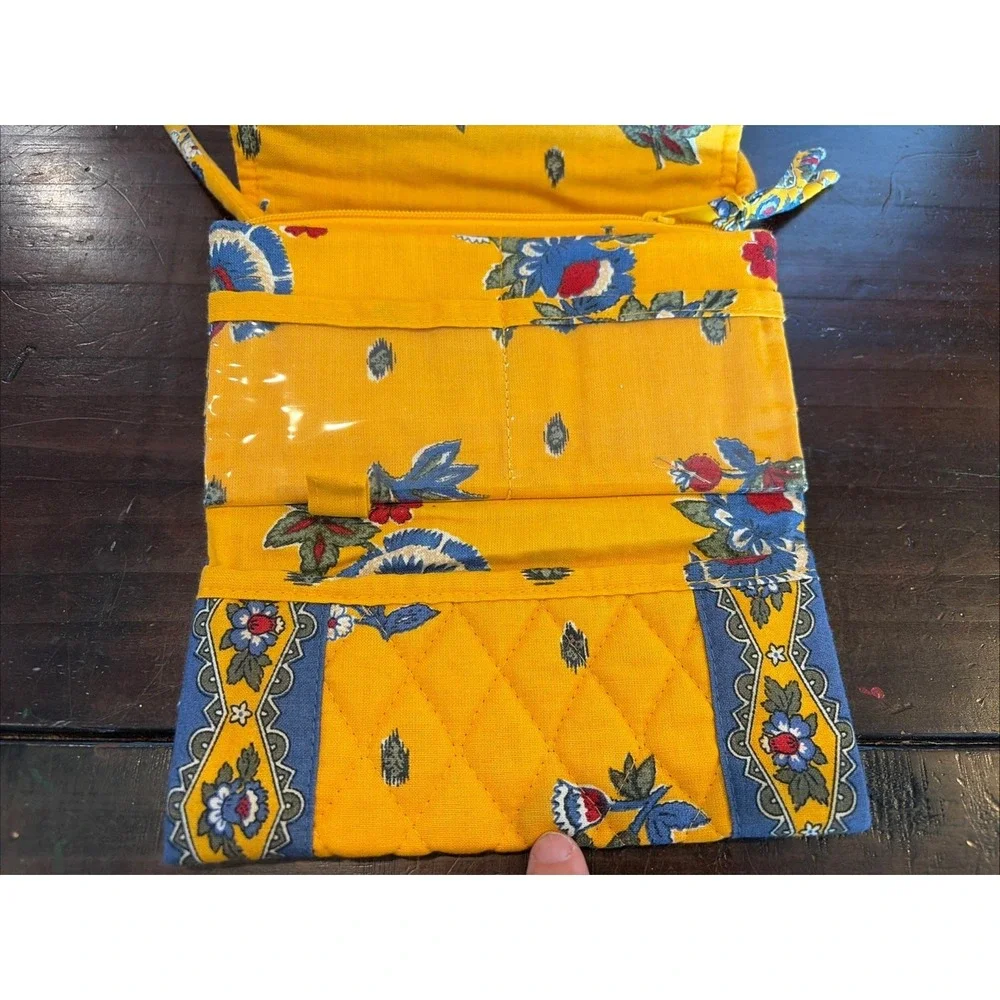 Vera Bradley French Yellow Trifold Crossbody Wallet EUC Retired Vintage (e6) - Picture 6 of 10